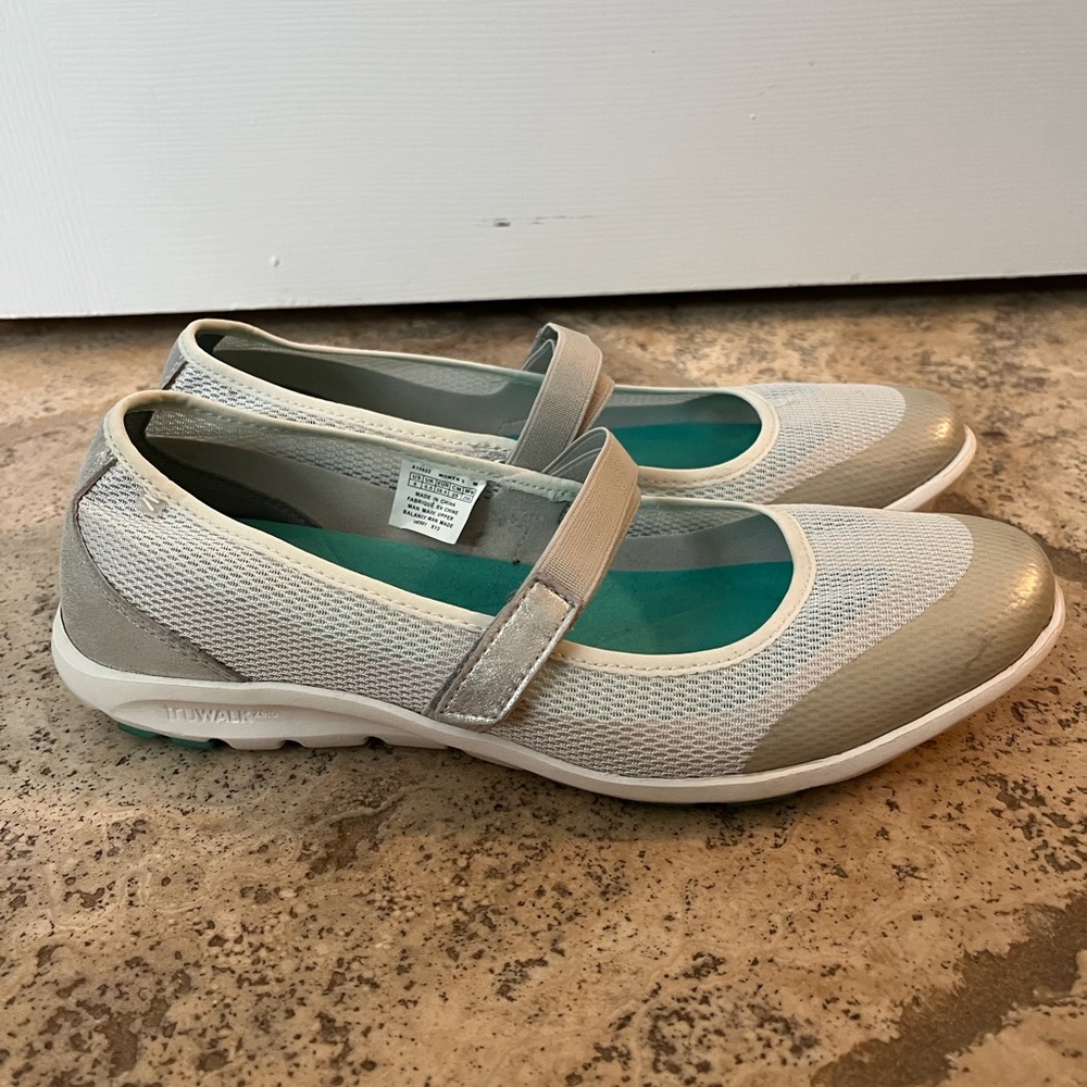 ROCKPORT mesh silver white comfort shoes 8M 8